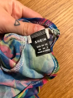 Skuldertop fra SHEIN, str. xs.