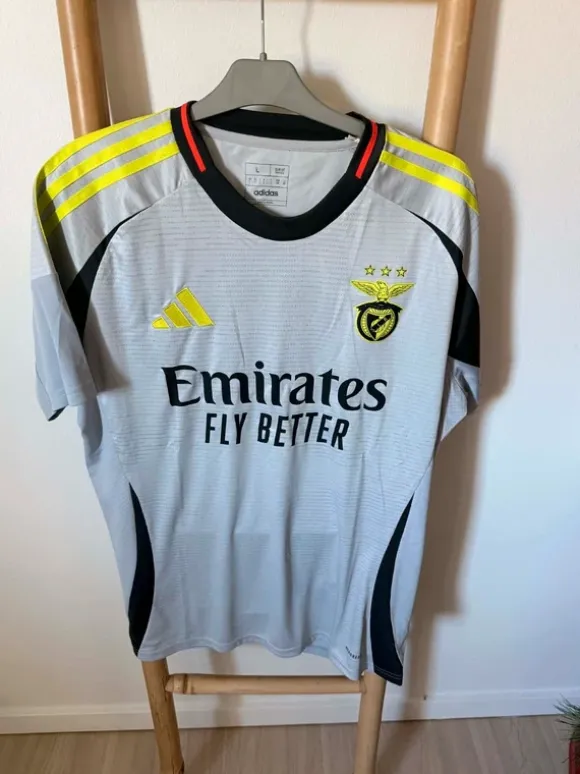 S.L. Benfica 24/25 tredje trøje – grå – str. L – ny m. tags