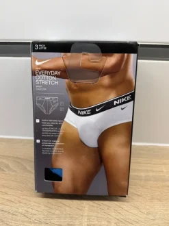 Slipy Nike