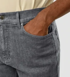SNT jeans