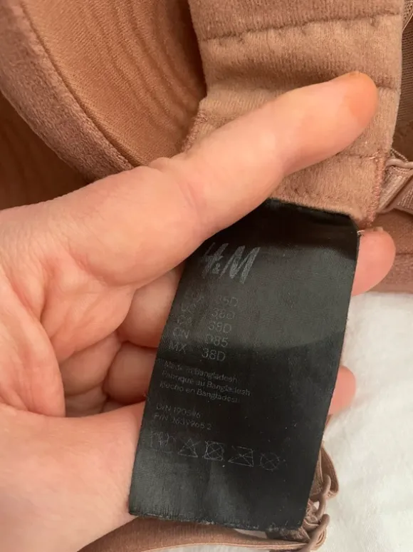 Snygg BH i bronz färg med spets