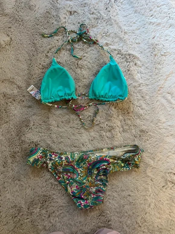 Snygg bikini från BillaBong