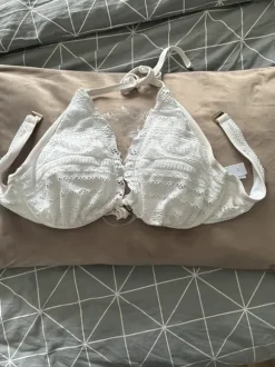 Snygg vit bikini
