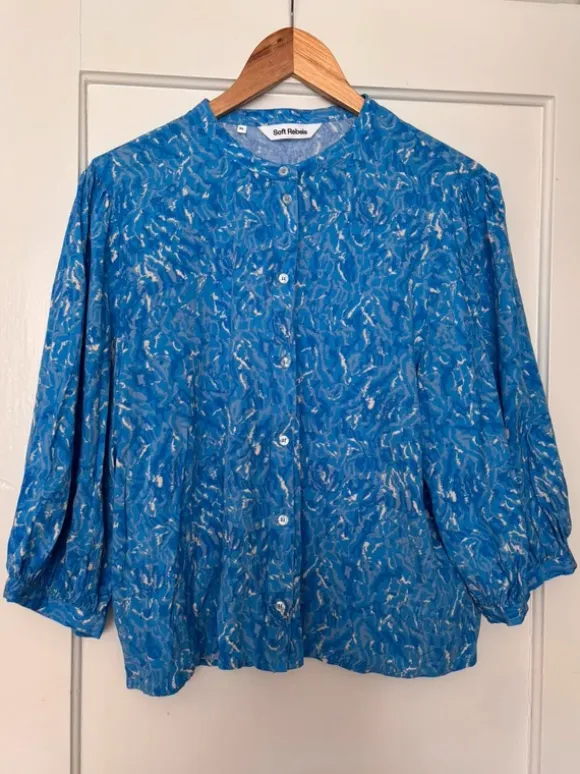 Soft rebels bluse med knapper størrelse xl