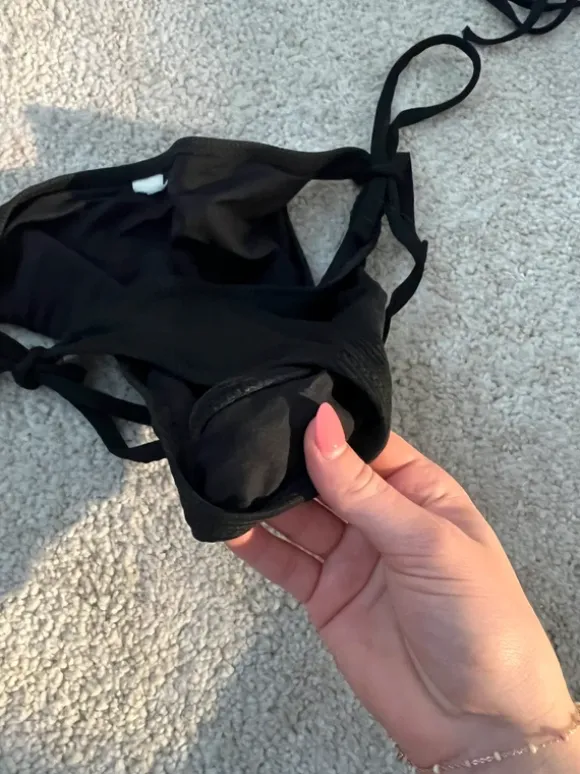 Sort bikini cute