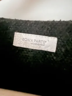 Sort cropped jakke fra Bon’A Parte 🖤 (str. 36 / S)