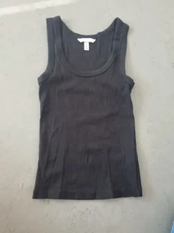 Sort sommer top