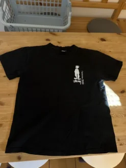 Sort stüssy t shirt