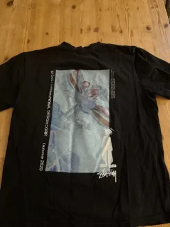 Sort stüssy t shirt