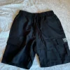 Sorte cargo-shorts – str. S