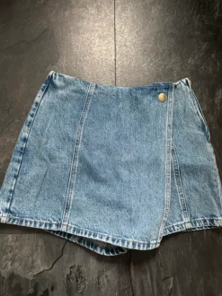 Spódnico spodenki Stradivarius 38 jeansowe ciemny jeans
