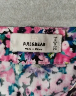 Spódniczka mini w kwiaty z falbankami Pull & Bear rozm. S