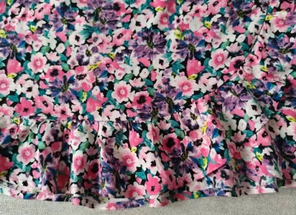 Spódniczka mini w kwiaty z falbankami Pull & Bear rozm. S