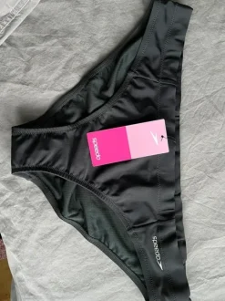 Speedo bikinibyxor