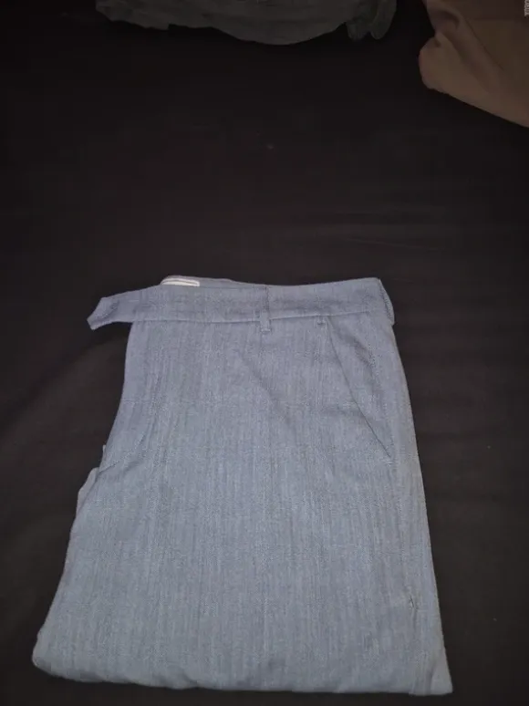 Speit nye Lyseblå suit pants fra Les Deux i str 34 sælges !