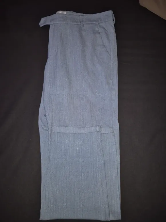 Speit nye Lyseblå suit pants fra Les Deux i str 34 sælges !