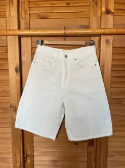Spodenki bermudy S/36 kremowe H&M