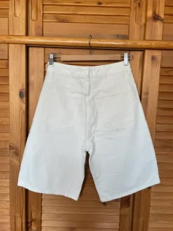 Spodenki bermudy S/36 kremowe H&M