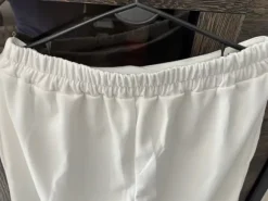 Spodnie damskie baggy z kwiatem