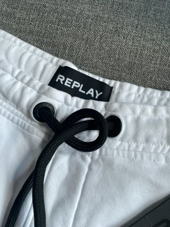 Spodnie dresowe Replay nowe