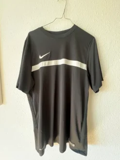 Sportstrøje fra Nike