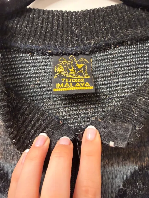 Stickad tröja