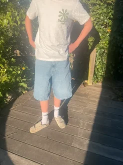Stilet lyseblå shorts