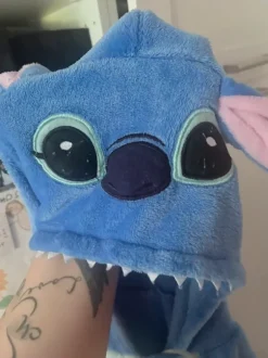 Stitch dragt