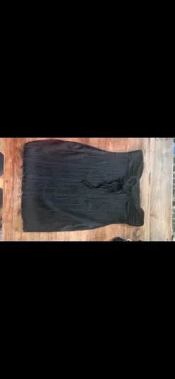 Stort klädpaket stl L – klänningar, jeans & toppar (många plagg!)