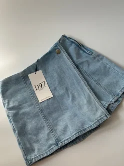 Stradivarius spódnico spodenki jeansowe niebieskie zapinane nowe
