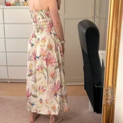 Strapless dress