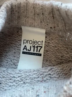 Striktrøje fra projekt AJ117