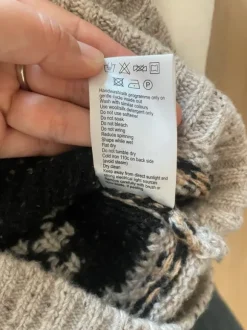 Striktrøje fra projekt AJ117