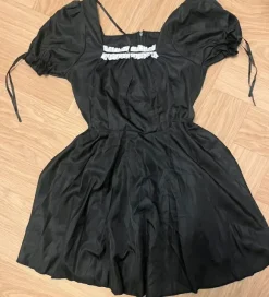 strój pokojówki