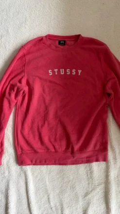 Stüssy Pink Stock Logo Hoodie | Haftowane Logo | Boxy Fit | Rozmiar M