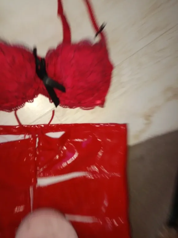 Sukienka mini seksi lateks czerwona S , biustonosz bardotks S