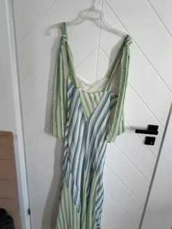 Sukienka zwiewna cute coquette wiązane ramiączka na lato wakacje retro cottage core
