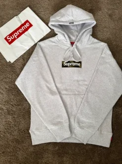 Supreme Hoodie