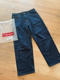 Suprême raw denim bukser