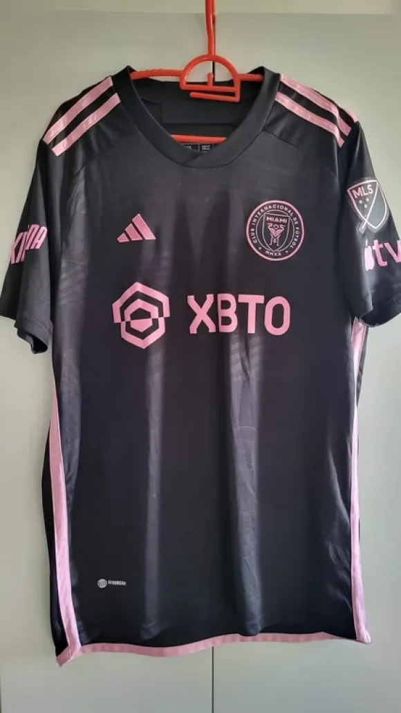 Svart Inter Miami fotbollströja 22/23 away shirt