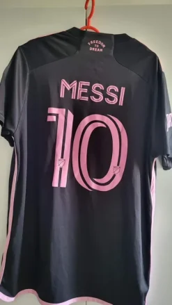 Svart Inter Miami fotbollströja 22/23 away shirt