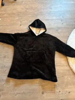 Svart mjuk hoodie