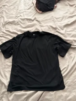 Svart oversized t-shirt med tryck