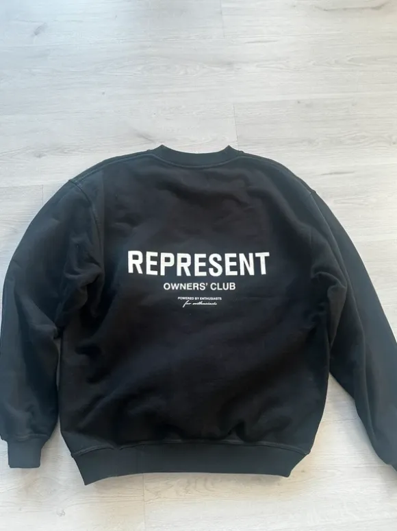 Svart Represent-sweatshirt