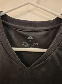 Svart t-shirt
