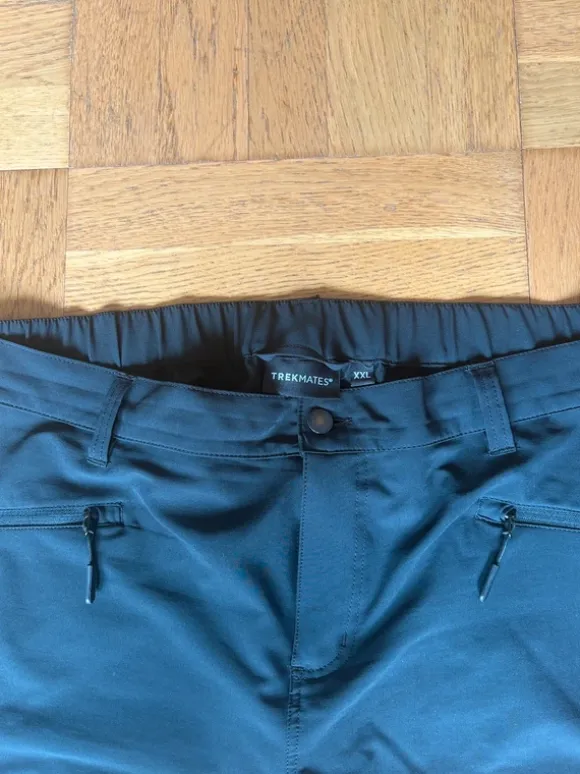 Svarta shorts