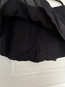Svarta skorts från Cubus i storlek XL