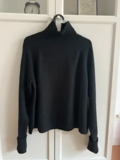Sweter wełniany Arket M wełna czarny