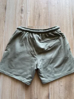 Syna World shorts