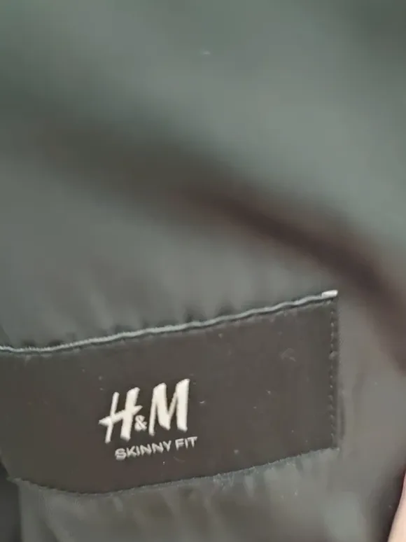 Szary męski garnitur H&M r. 50